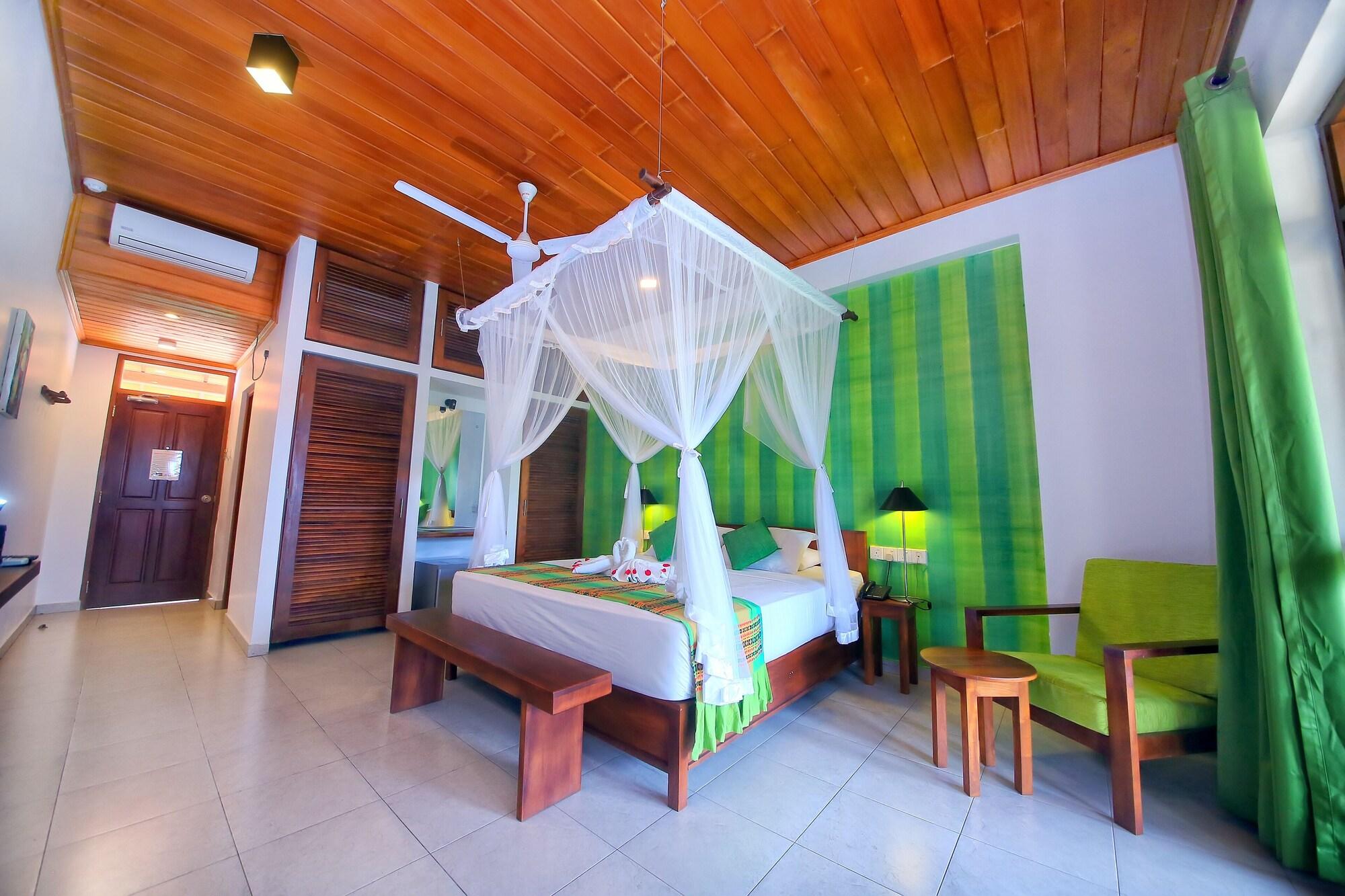 בנטוטה Rockside Beach Resort מראה חיצוני תמונה