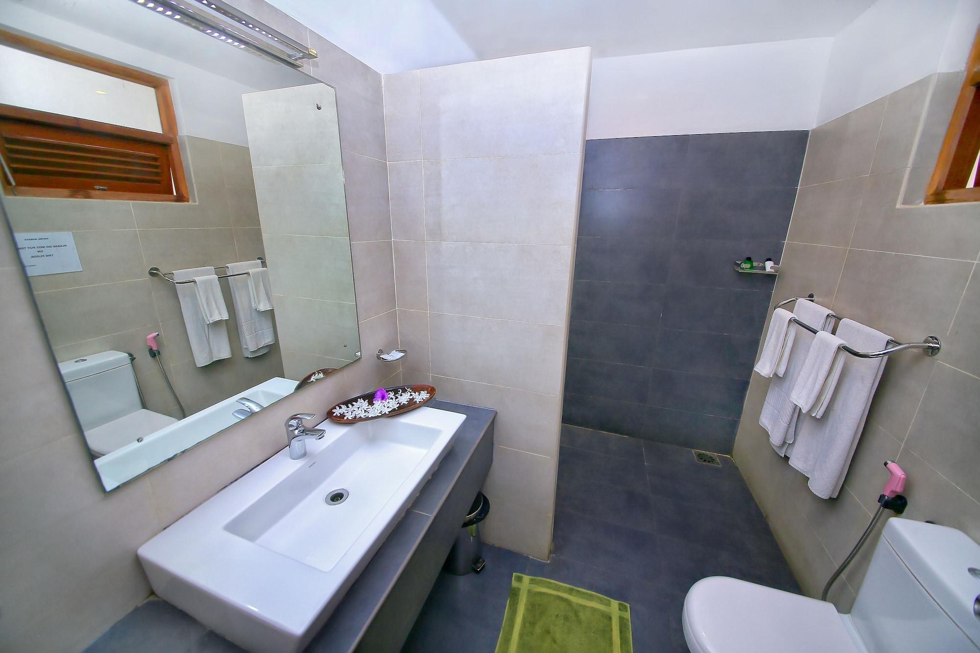בנטוטה Rockside Beach Resort מראה חיצוני תמונה
