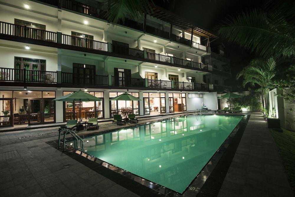 בנטוטה Rockside Beach Resort מראה חיצוני תמונה