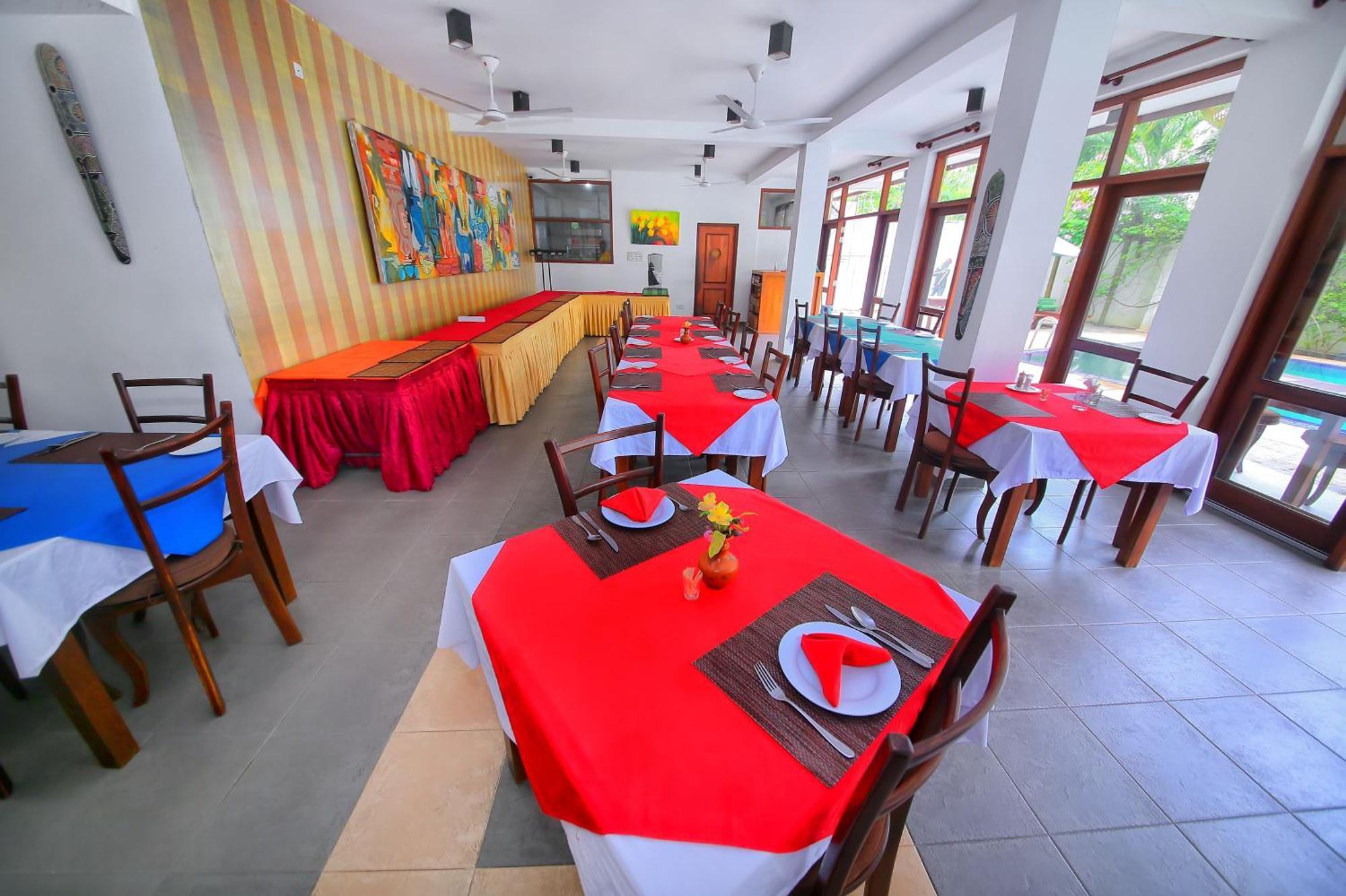 בנטוטה Rockside Beach Resort מראה חיצוני תמונה