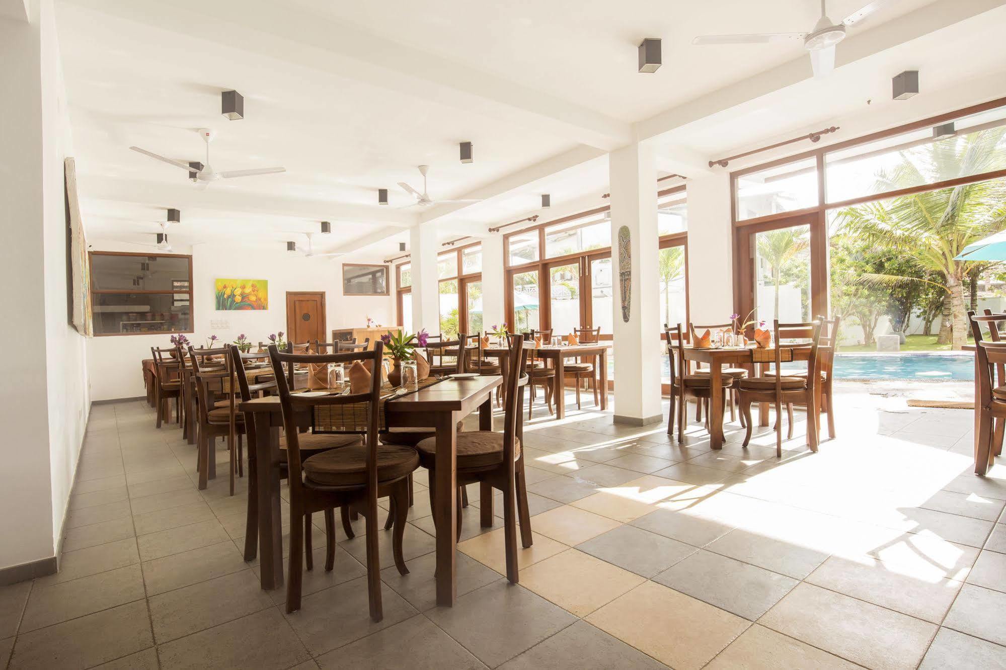בנטוטה Rockside Beach Resort מראה חיצוני תמונה