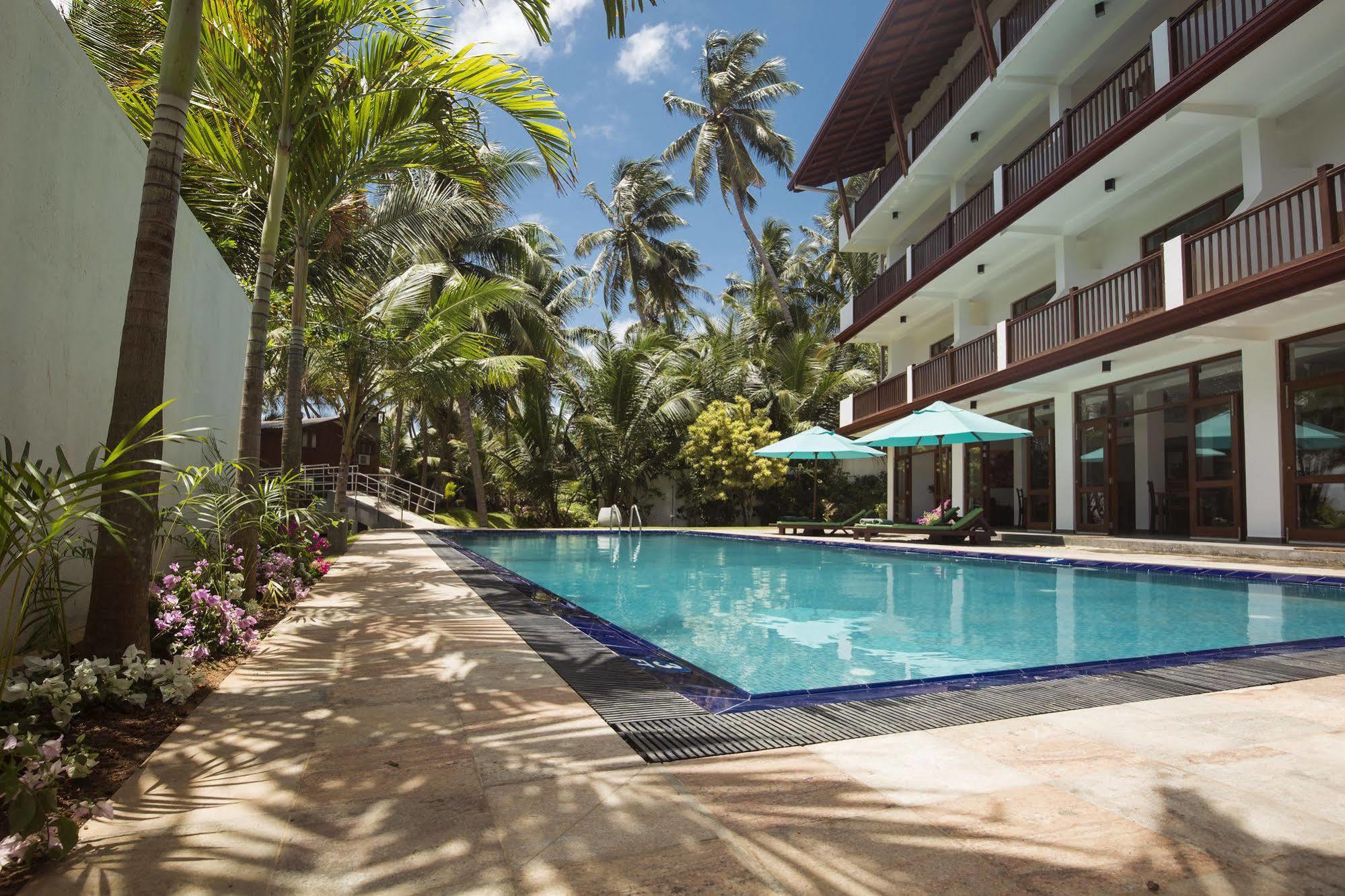בנטוטה Rockside Beach Resort מראה חיצוני תמונה